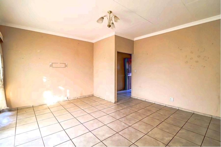 3 Bedroom Property for Sale in La Hoff North West
